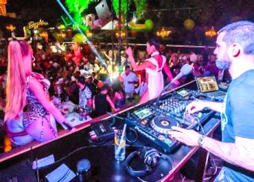 bodrum'da gece hayatı, bodrum barları, bodrum'da diskolar
